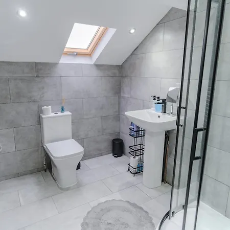 公寓 Stunning Skyview 2br Flat , Fast Wifi - Away From 利兹